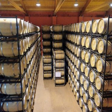 Barrel cellar in Emina Ribera del Duero